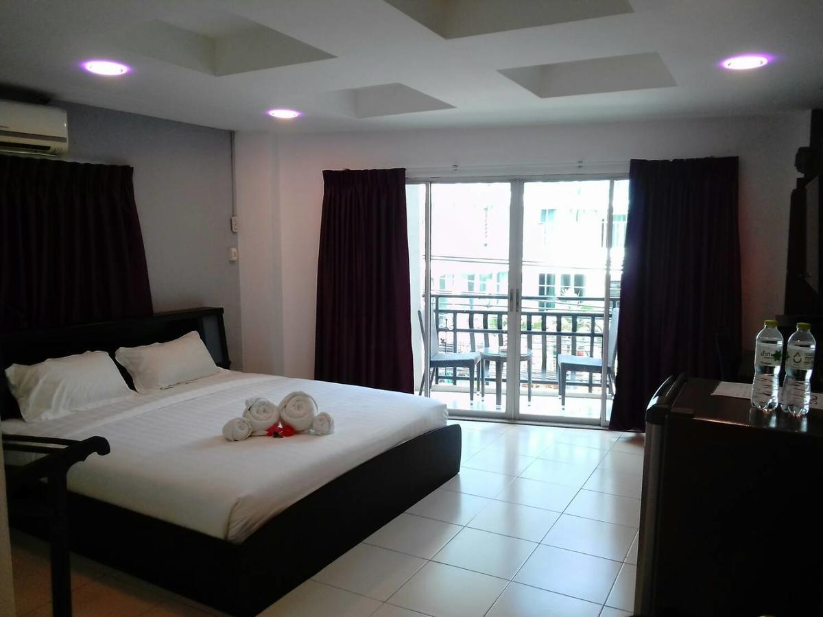 C&C Residence Bistro Restaurant Pattaya Exteriér fotografie